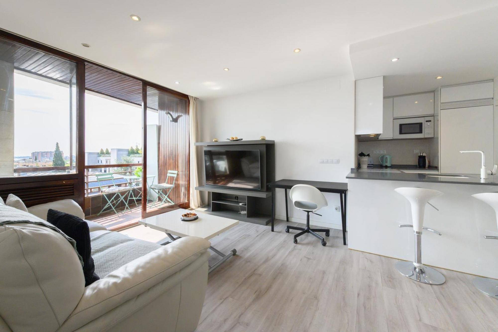 Perfect Getaway In 1-bedroom Temporary Mpi27613 Apartment Madrid