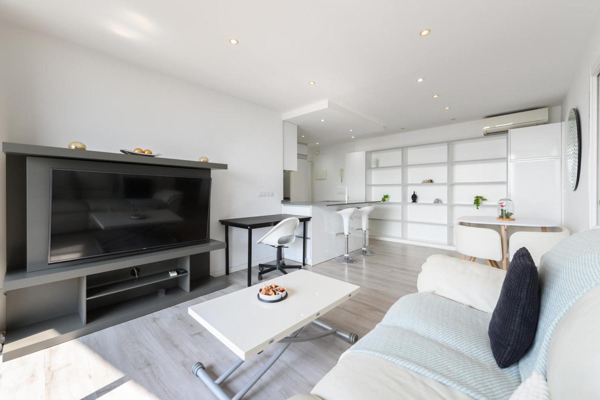 Apartment Perfect Getaway In 1-bedroom Temporary Mpi27613